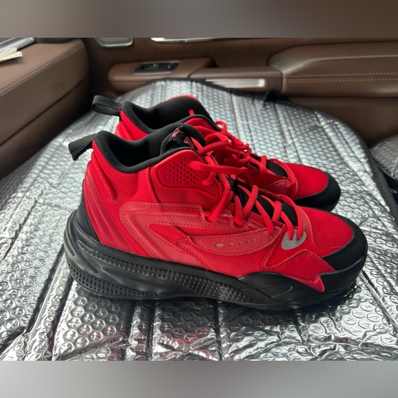 J. Cole Dreamers (sz.8.5) - Picture 1 of 7